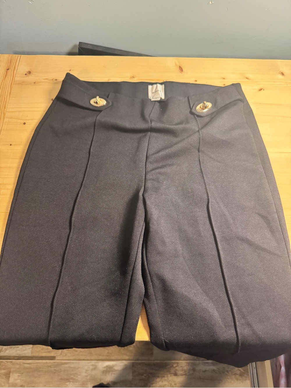 Maeve Women Dress Pants in M Black Solid with Pleated Front